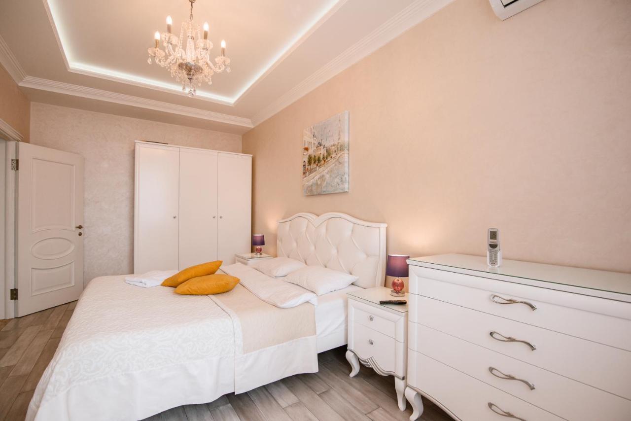 Luxury For Business & Pleasure Royal 1 Leilighet Kiev Eksteriør bilde